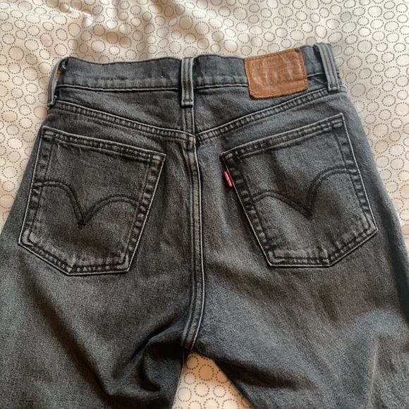 Levi Wedgie Jeans - Picture 4 of 4